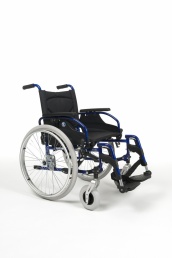 Кресло-коляска с приводом от обода колеса V200